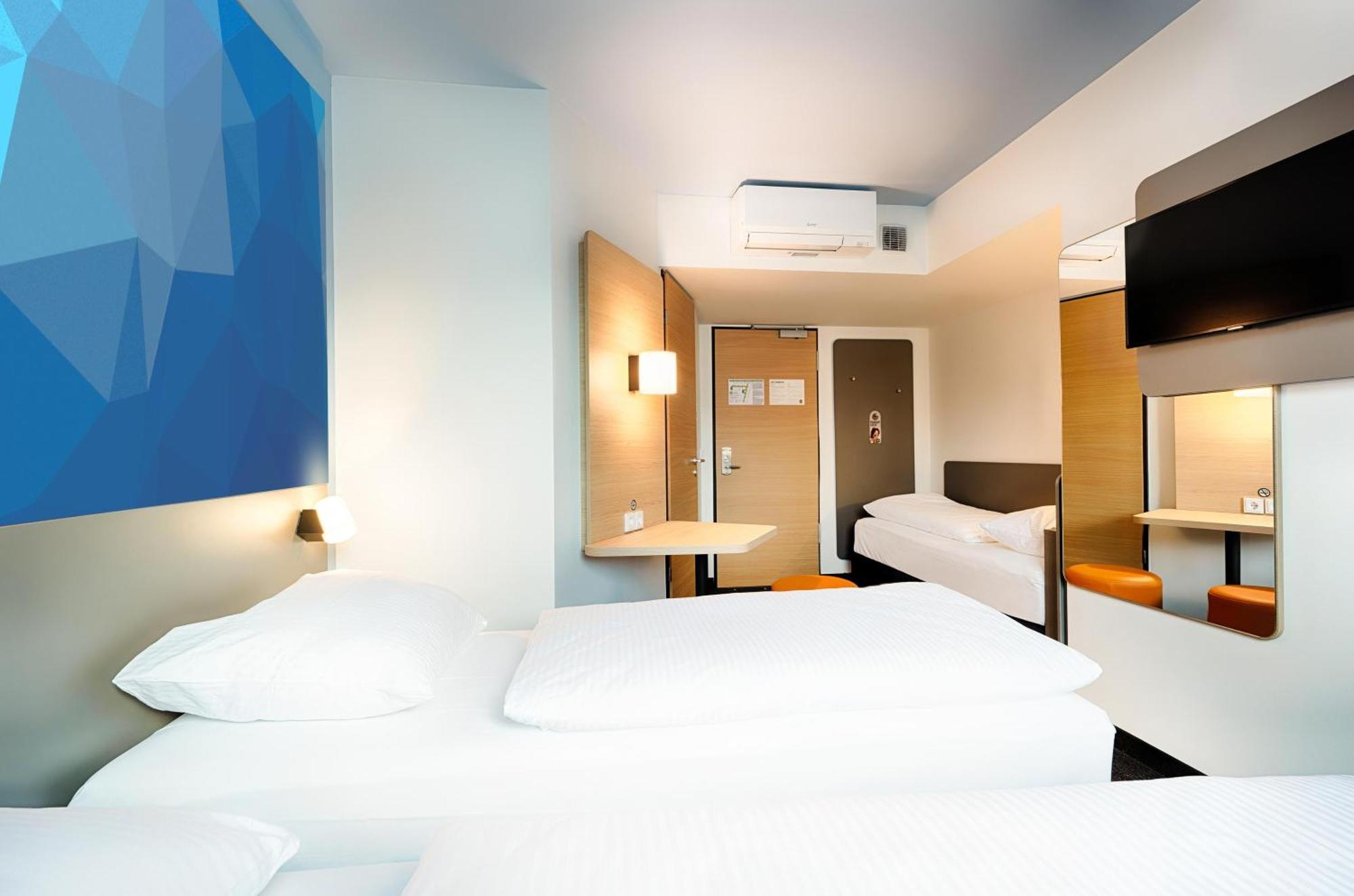 B&B Hotel Stuttgart-Airport/Messe 외부 사진