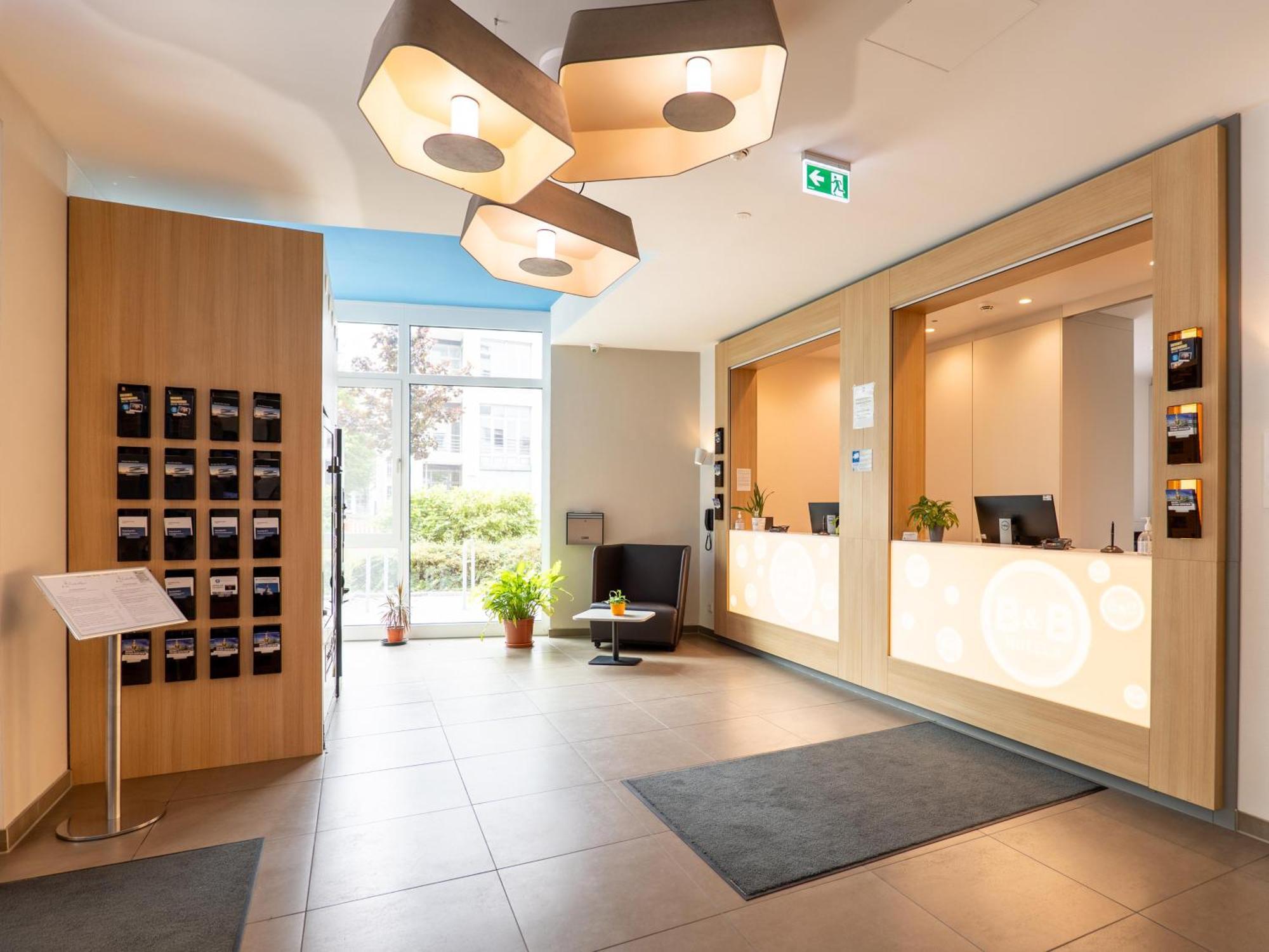 B&B Hotel Stuttgart-Airport/Messe 외부 사진