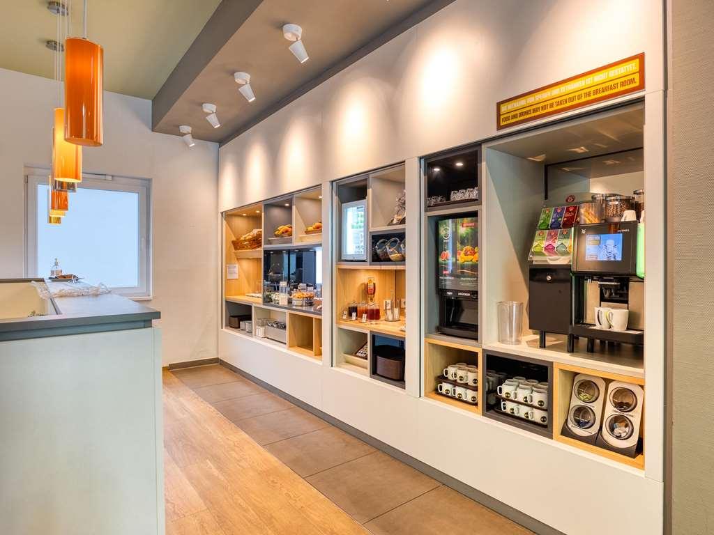 B&B Hotel Stuttgart-Airport/Messe 레스토랑 사진